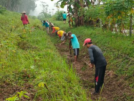 Kegiatan Kerja Bakti Susruk Kalen